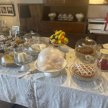 كالتاجيروني Casa Tipica Siciliana Patronale Home Bedandbreakfast Tremetrisoprailcielo Camere Con Vista, Colazione Interna In Terrazzo Panoramico المظهر الخارجي الصورة
