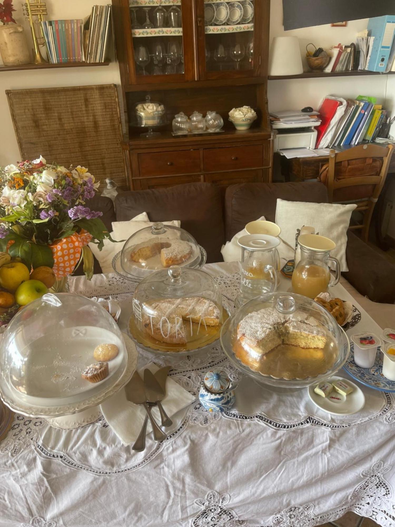 كالتاجيروني Casa Tipica Siciliana Patronale Home Bedandbreakfast Tremetrisoprailcielo Camere Con Vista, Colazione Interna In Terrazzo Panoramico المظهر الخارجي الصورة