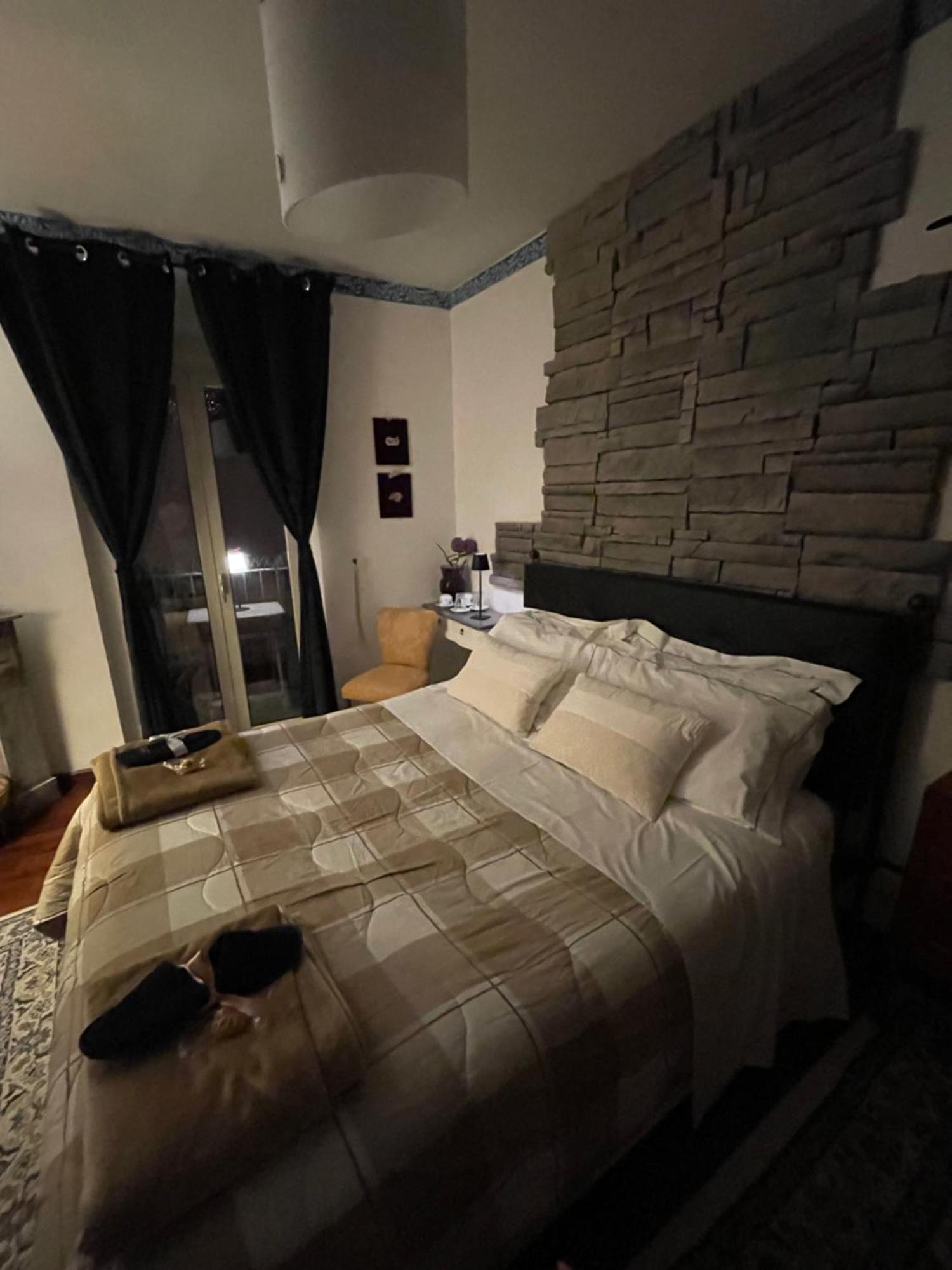 كالتاجيروني Casa Tipica Siciliana Patronale Home Bedandbreakfast Tremetrisoprailcielo Camere Con Vista, Colazione Interna In Terrazzo Panoramico المظهر الخارجي الصورة