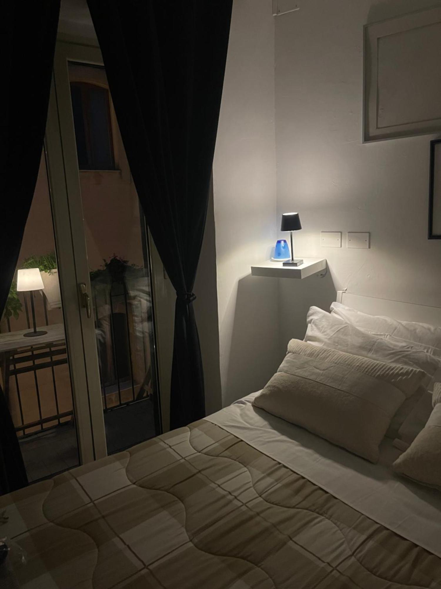 كالتاجيروني Casa Tipica Siciliana Patronale Home Bedandbreakfast Tremetrisoprailcielo Camere Con Vista, Colazione Interna In Terrazzo Panoramico المظهر الخارجي الصورة