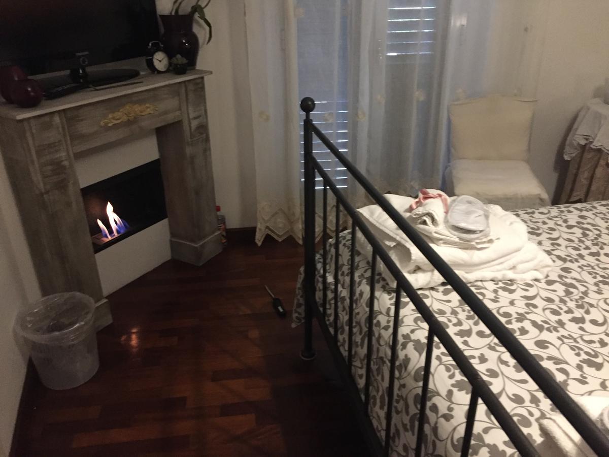 كالتاجيروني Casa Tipica Siciliana Patronale Home Bedandbreakfast Tremetrisoprailcielo Camere Con Vista, Colazione Interna In Terrazzo Panoramico المظهر الخارجي الصورة