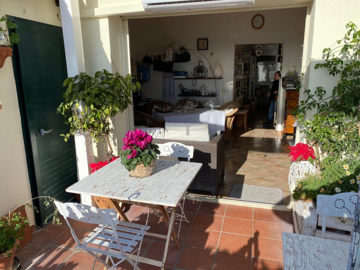 كالتاجيروني Casa Tipica Siciliana Patronale Home Bedandbreakfast Tremetrisoprailcielo Camere Con Vista, Colazione Interna In Terrazzo Panoramico المظهر الخارجي الصورة